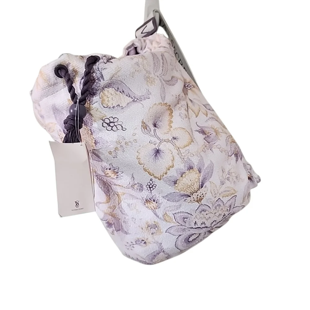 Victoria Secret 2 in 1 Packable Towel Backpack. Nwt - Picture 3 of 6